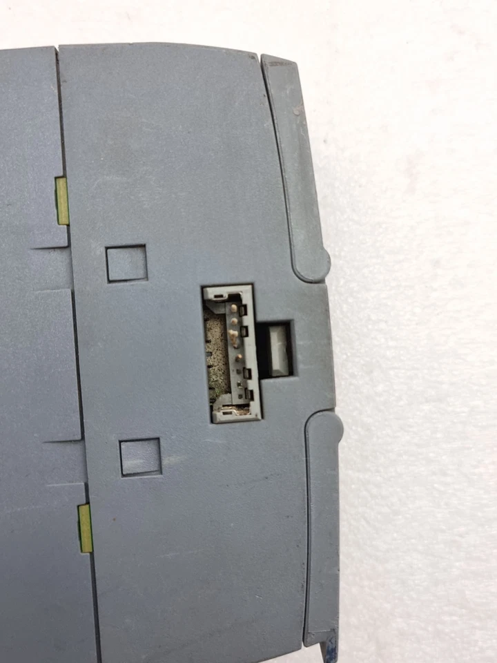 Siemens 6ES7 232-4HB32-0XB0 SM1232AQ Analog Output Module 6ES72324HB320XB0 24Vdc